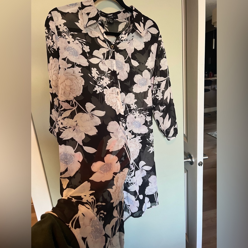 Papillon sheer floral duster - Picture 2 of 4
